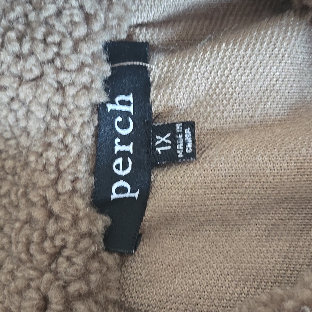 Fuzzy jacket - Picture 3 of 4